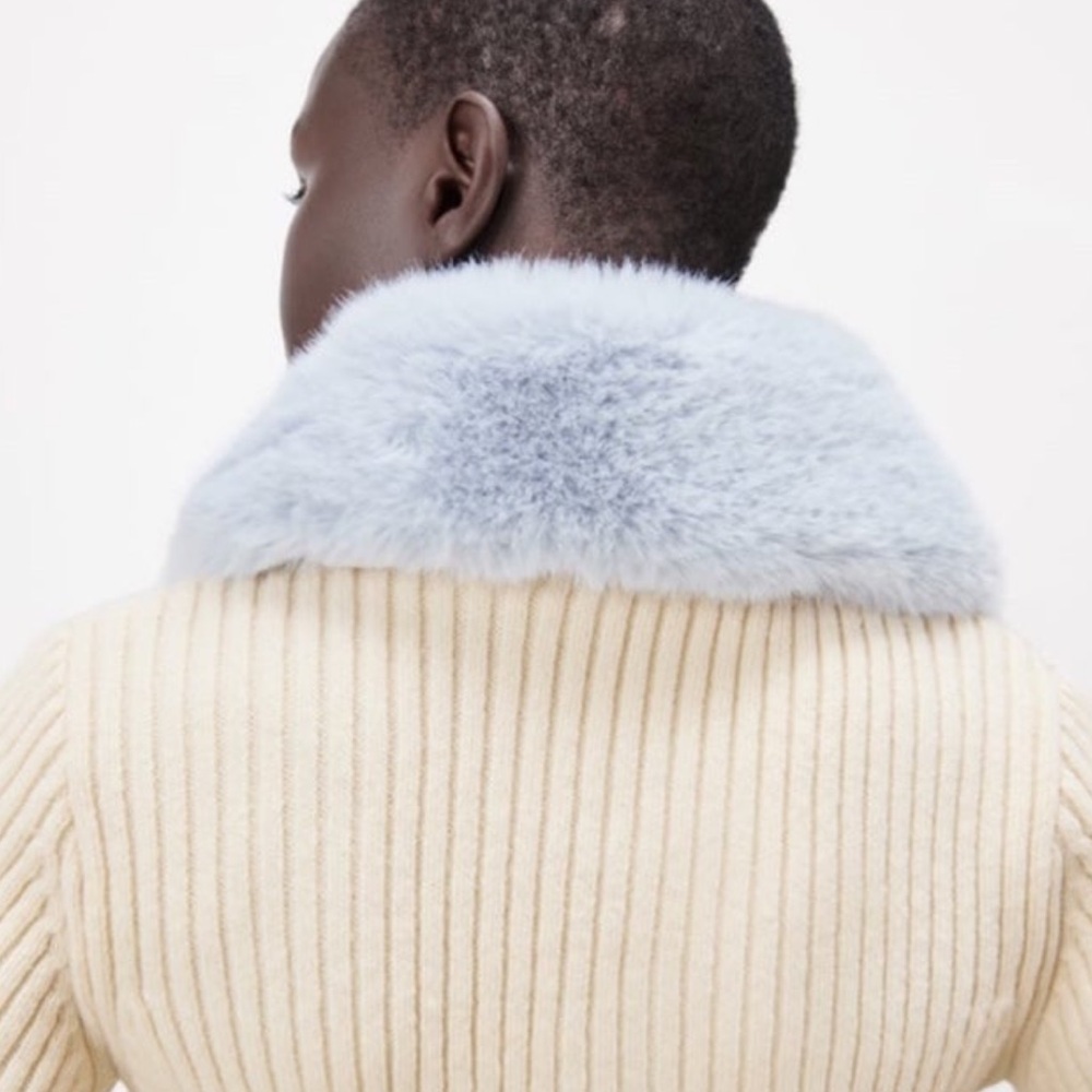 Cream Ribbed Button-Front Sweater with Light Blue Faux Fur Collar - Picture 4 of 12